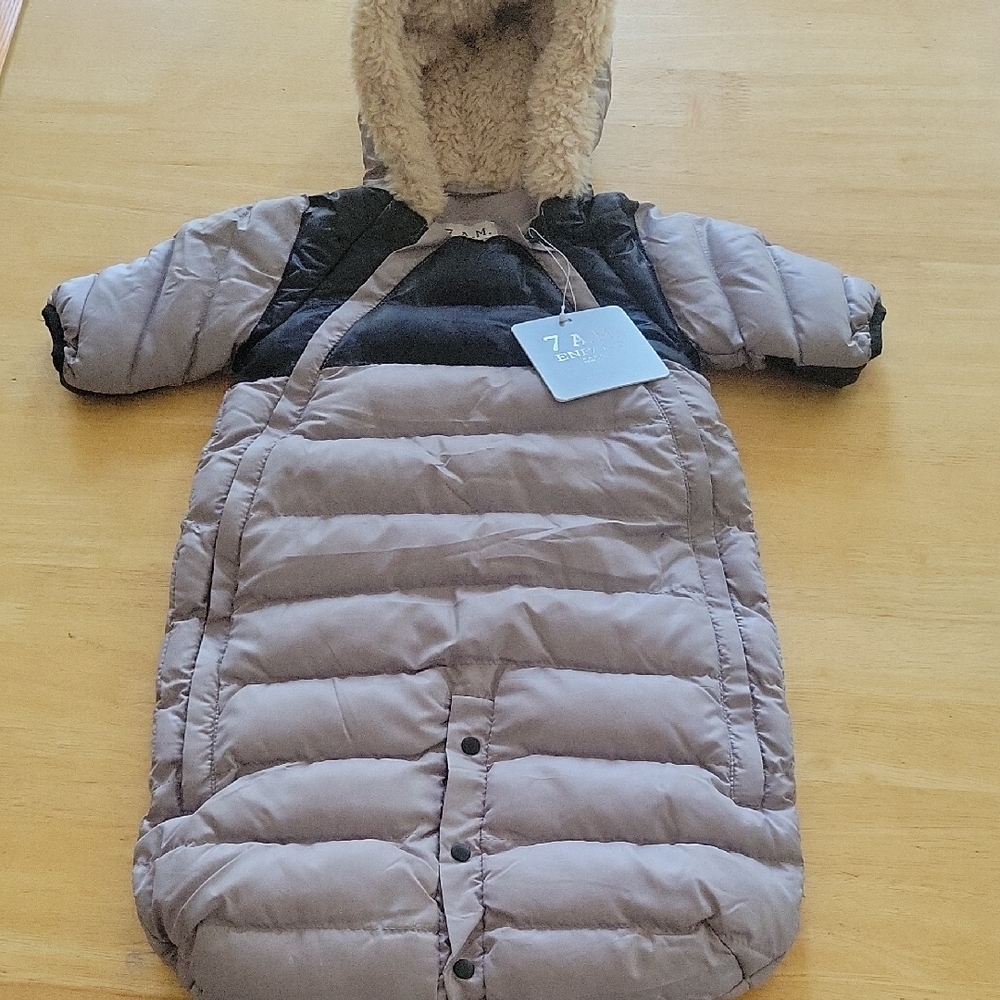 7AM Enfant Doudoune Snowsuit with Hood 0-3 Mths NWT